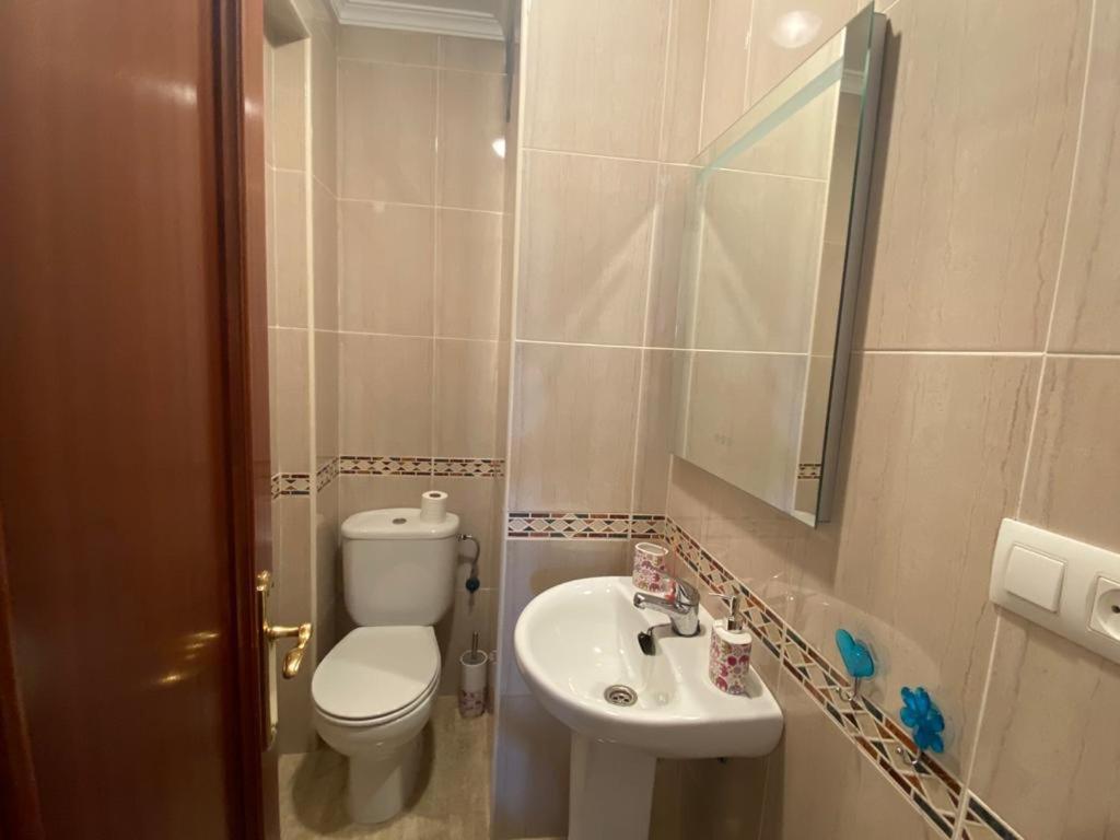 Piso Exclusivo En Primera Linea De Playa Lägenhet Torre Del Mar Exteriör bild