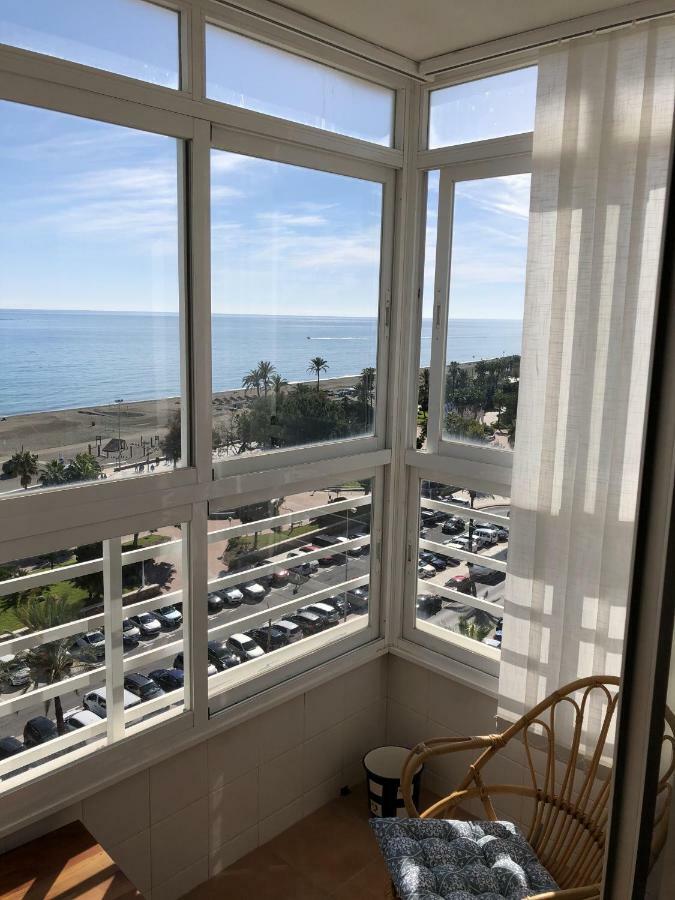 Piso Exclusivo En Primera Linea De Playa Lägenhet Torre Del Mar Exteriör bild