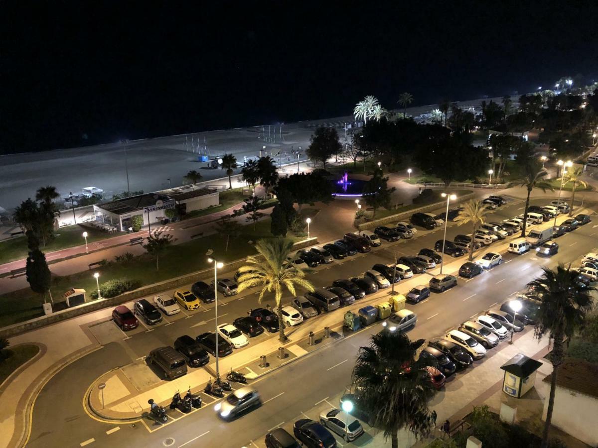 Piso Exclusivo En Primera Linea De Playa Lägenhet Torre Del Mar Exteriör bild